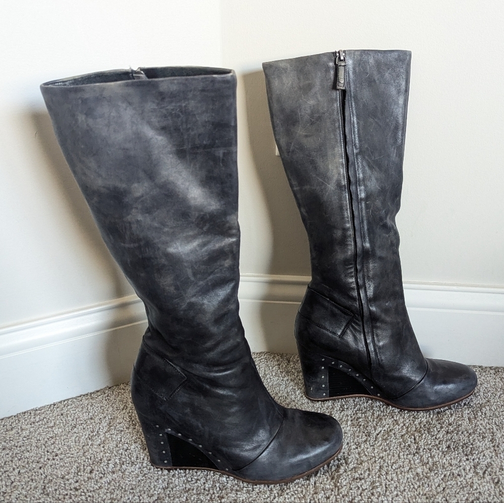 UGG Kendrick High Boots Distressed Grey Leather sz 9.5